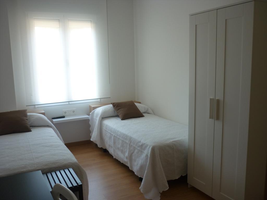 Pension-Albergue Puente Ribeira Sarria Room photo